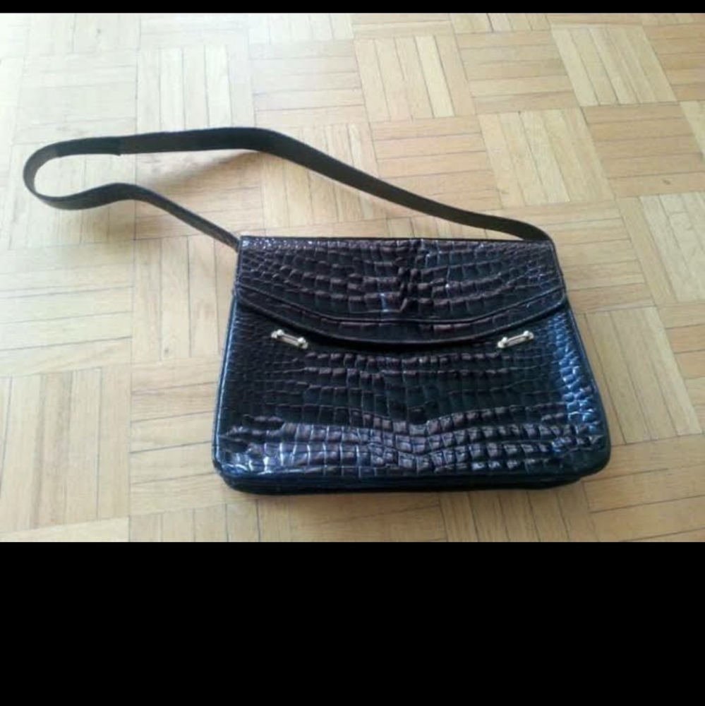 Vintage leather purse